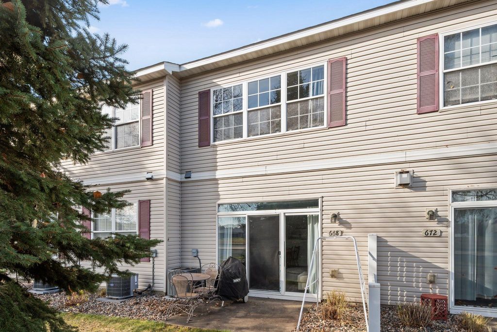 Photo of 668 Cobblestone Way, Shakopee, MN 55379 (MLS # 6823962)