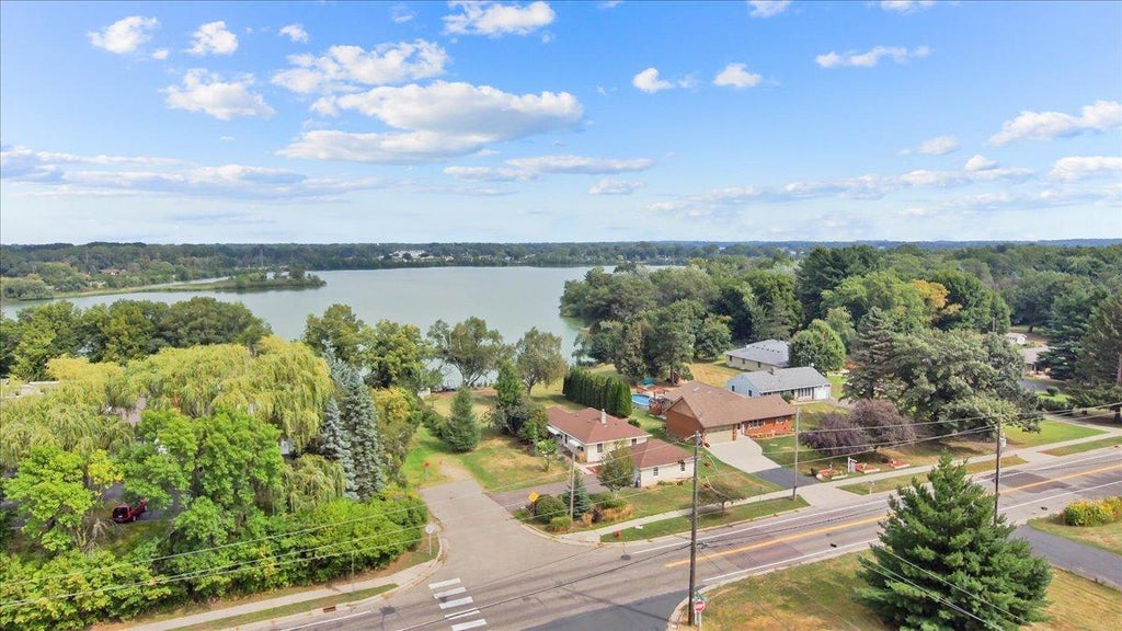Photo of 4090 Highland Avenue, White Bear Lake, MN 55110 (MLS # 7136984)