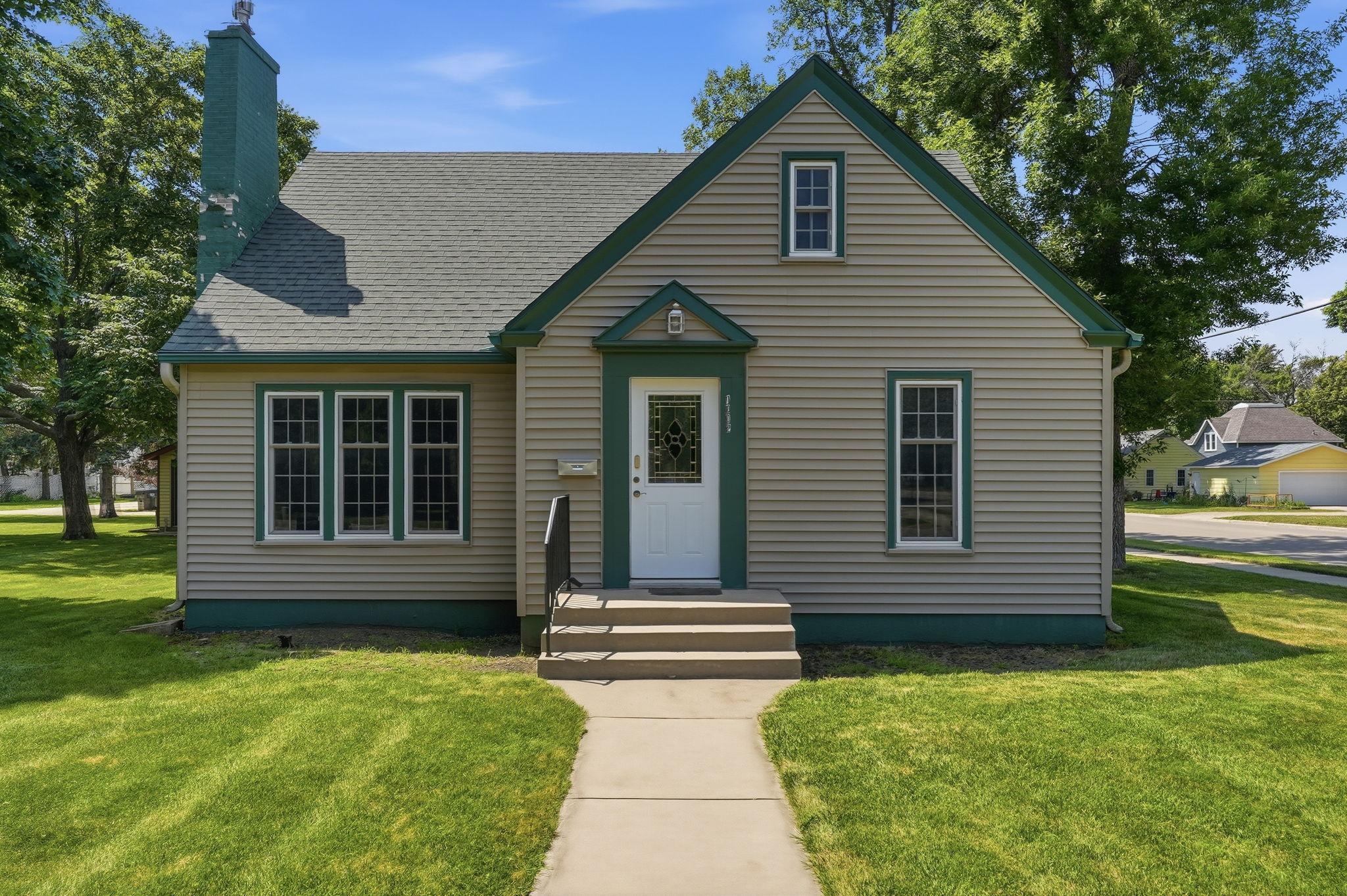 1002 Cedar Street