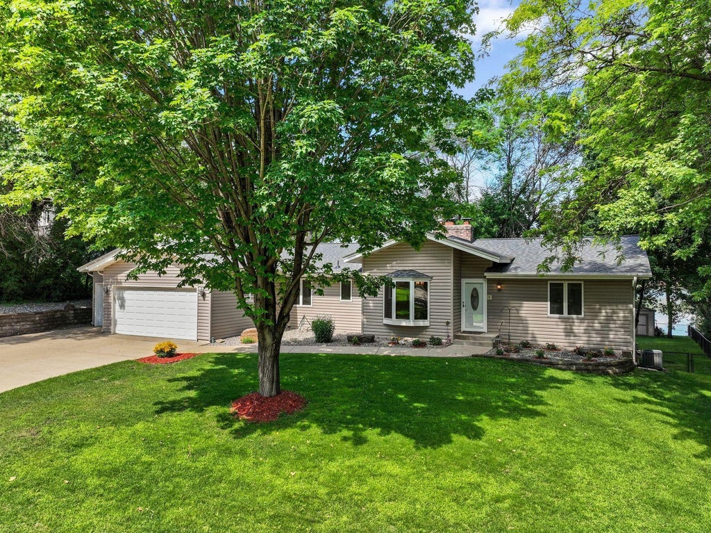 Photo of 15700 Logarto Lane, Burnsville, MN 55306 (MLS # 7099578)