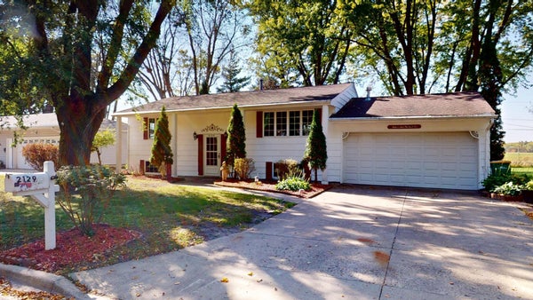 2129 HIGHLAND AVE, ALBERT LEA, MN 56007 - Image bfe768ff3ed4a681d2143a2b634b34cf/2198850064