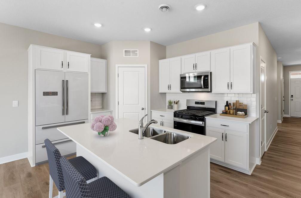 Photo of 943 Greenlawn Avenue W, Delano, MN 55328 (MLS # 7135797)