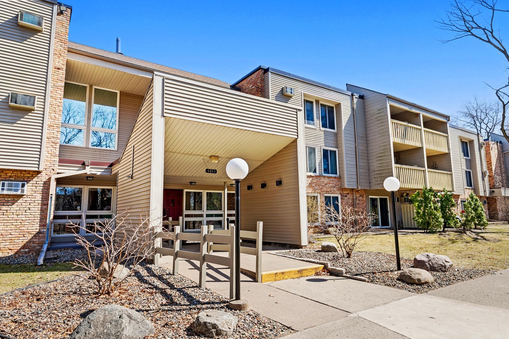 4045 Hodgson Road 309