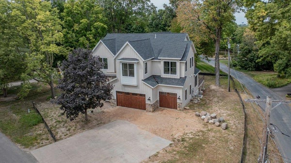 3271 CASCO CIR, WAYZATA, MN 55391 - Image bffe72d7f605ea5cee4dfca76457e0b1/977061494