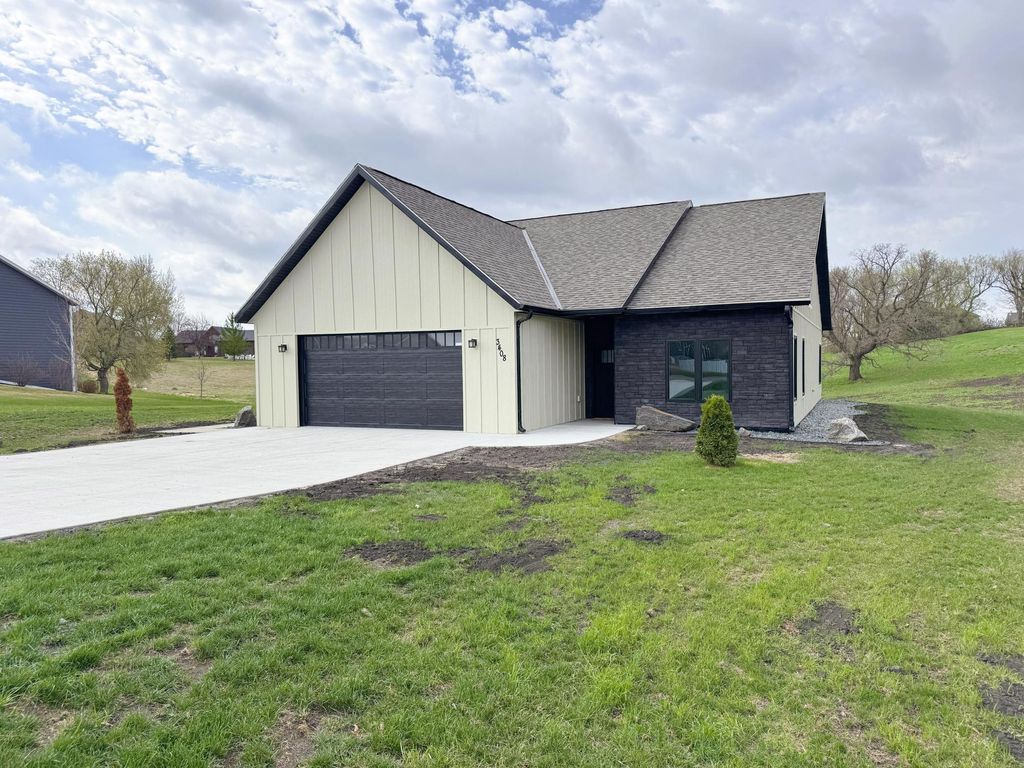 Photo of 3408 Pebble Shores Drive, Fergus Falls, MN 56537 (MLS # 7061541)