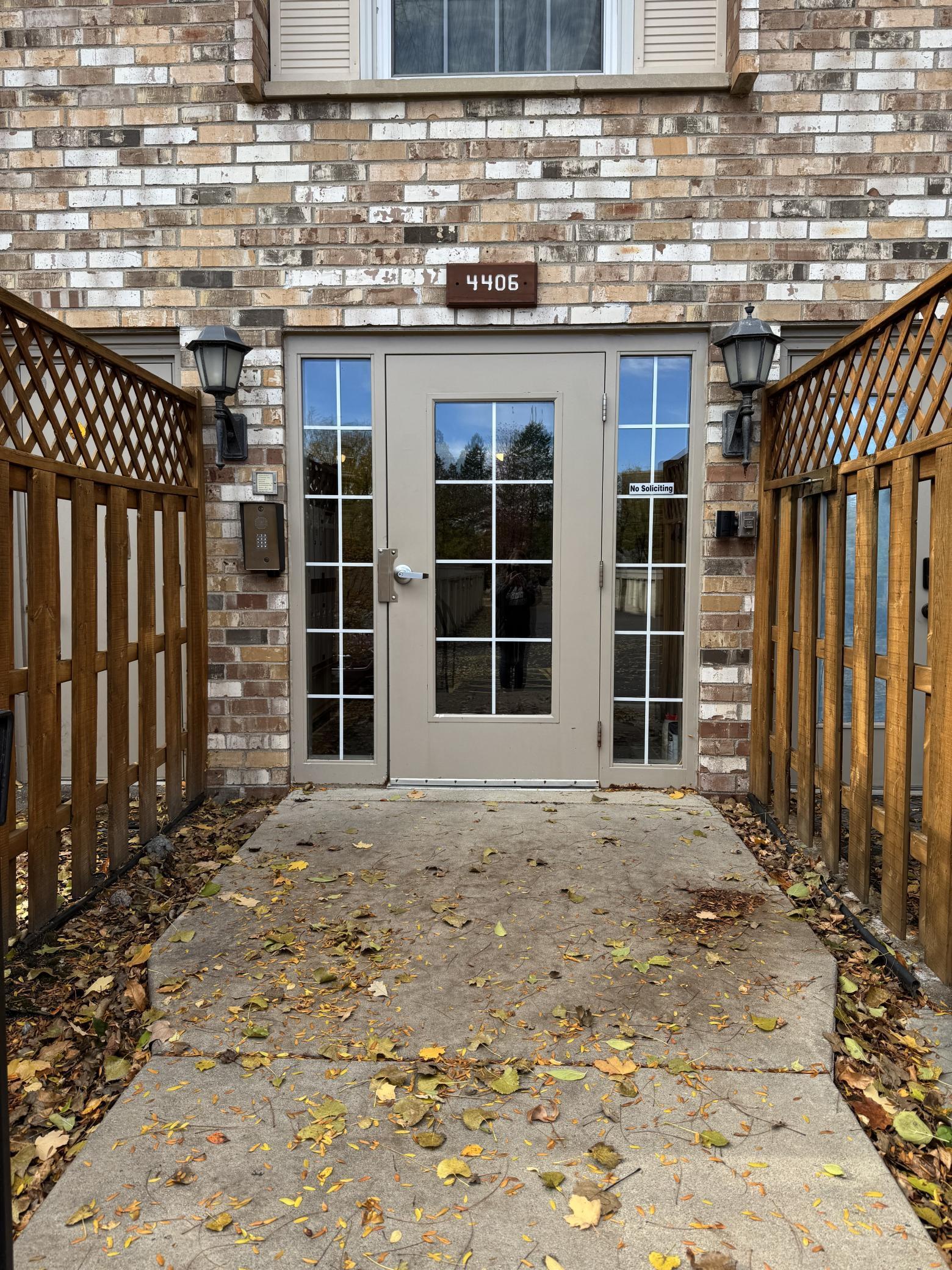 4406 Cedar Lake Road S 7