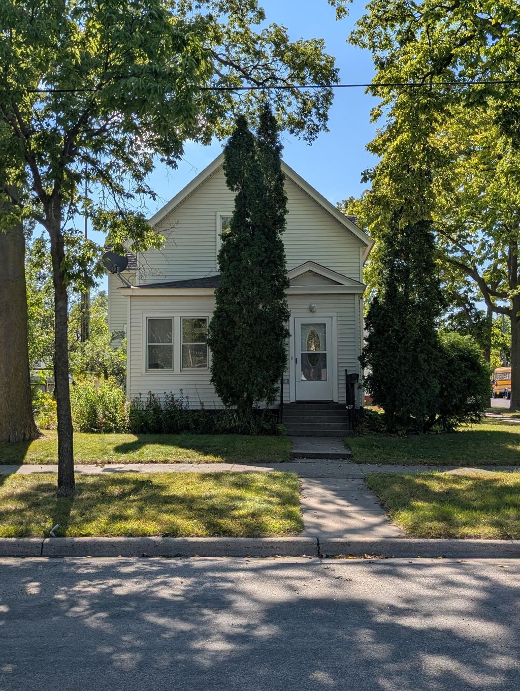 Photo of 427 16th Avenue N, Saint Cloud, MN 56303 (MLS # 7062721)