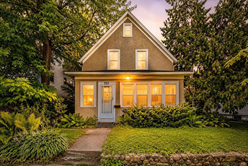 Photo of 753 Hall Avenue, Saint Paul, MN 55107 (MLS # 7103450)