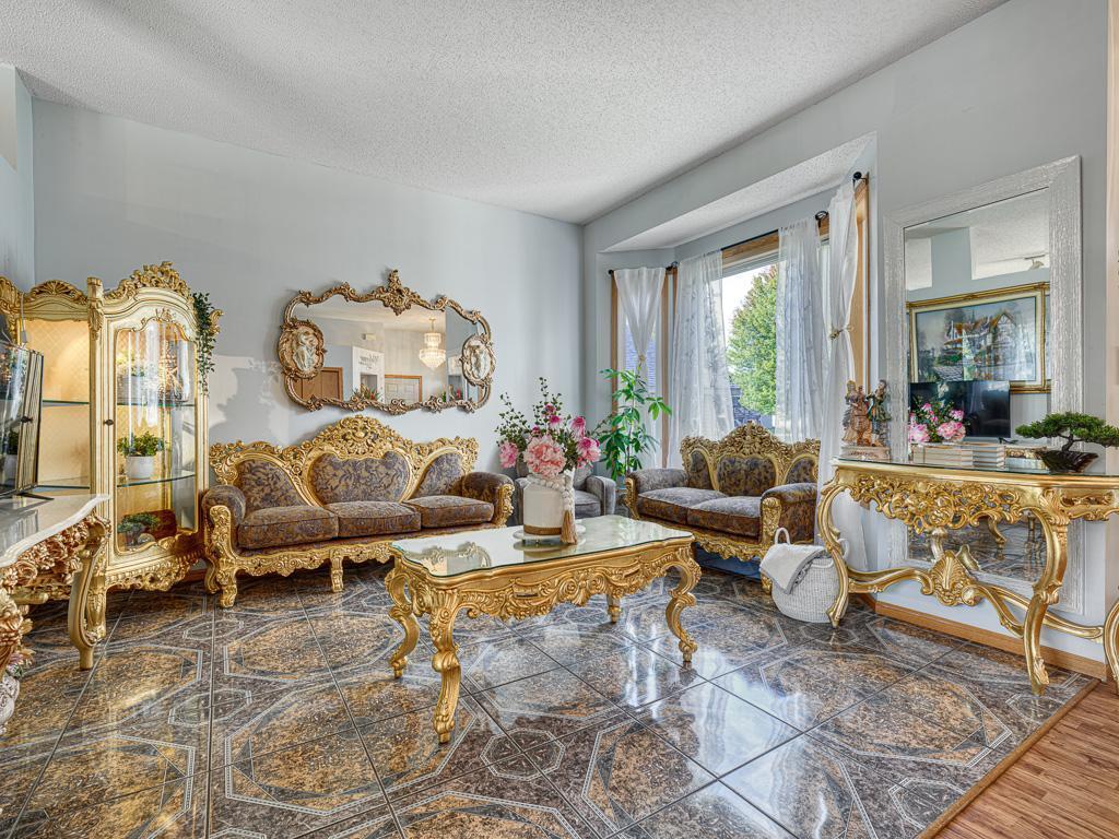 18932 Dunbury Avenue