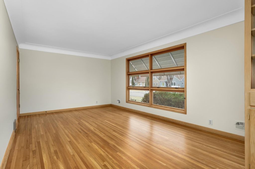 Photo of 7501 Clinton Avenue, Richfield, MN 55423 (MLS # 7032149)