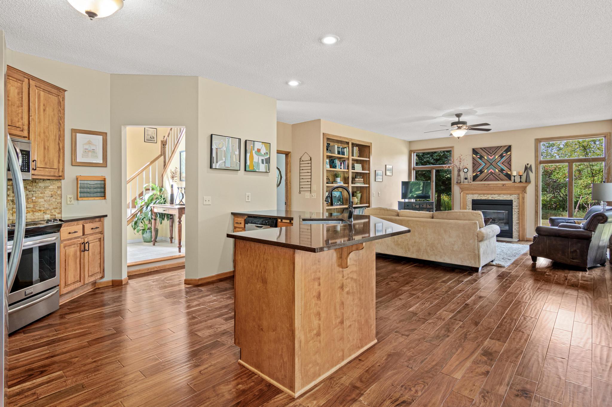9896 57th Street N