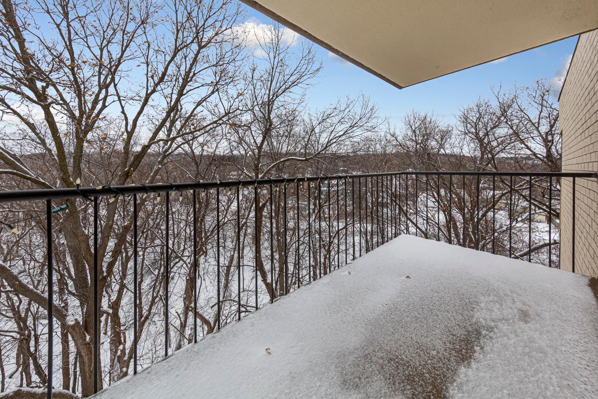 1111 Elway Street 609