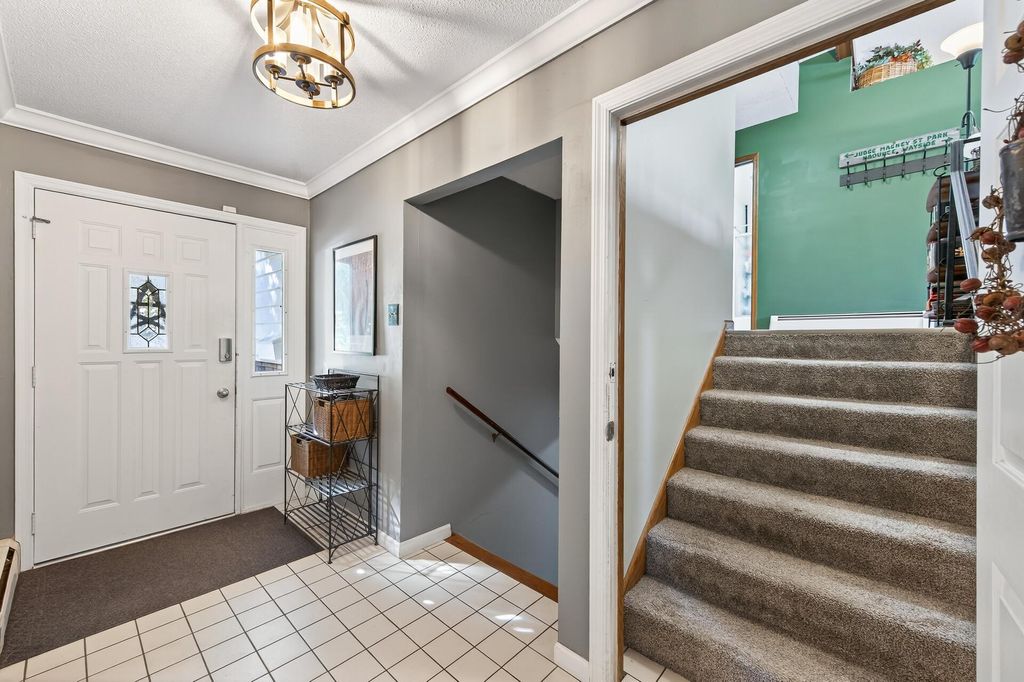 Photo of 1641 Leone Avenue, Saint Paul, MN 55106 (MLS # 7012535)