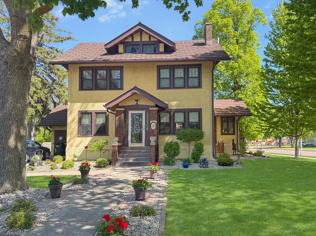 Photo of 210 E Ciro Street, Truman, MN 56088 (MLS # 7075390)