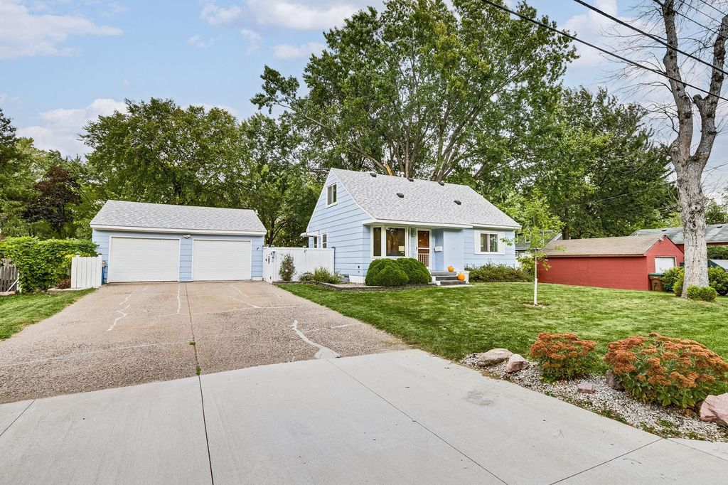 Photo of 1825 2nd Street, White Bear Lake, MN 55110 (MLS # 6777854)