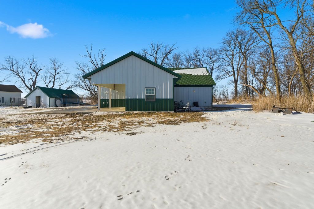 Photo of 5134 340th Avenue, Blue Earth, MN 56013 (MLS # 6823091)