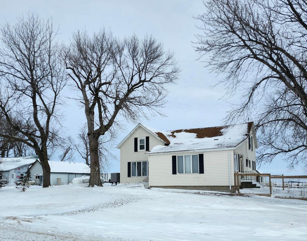 Photo of 5134 340th Avenue, Blue Earth, MN 56013 (MLS # 6823091)