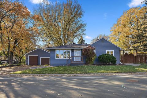 107 Hallam Avenue S Mahtomedi MN 55115