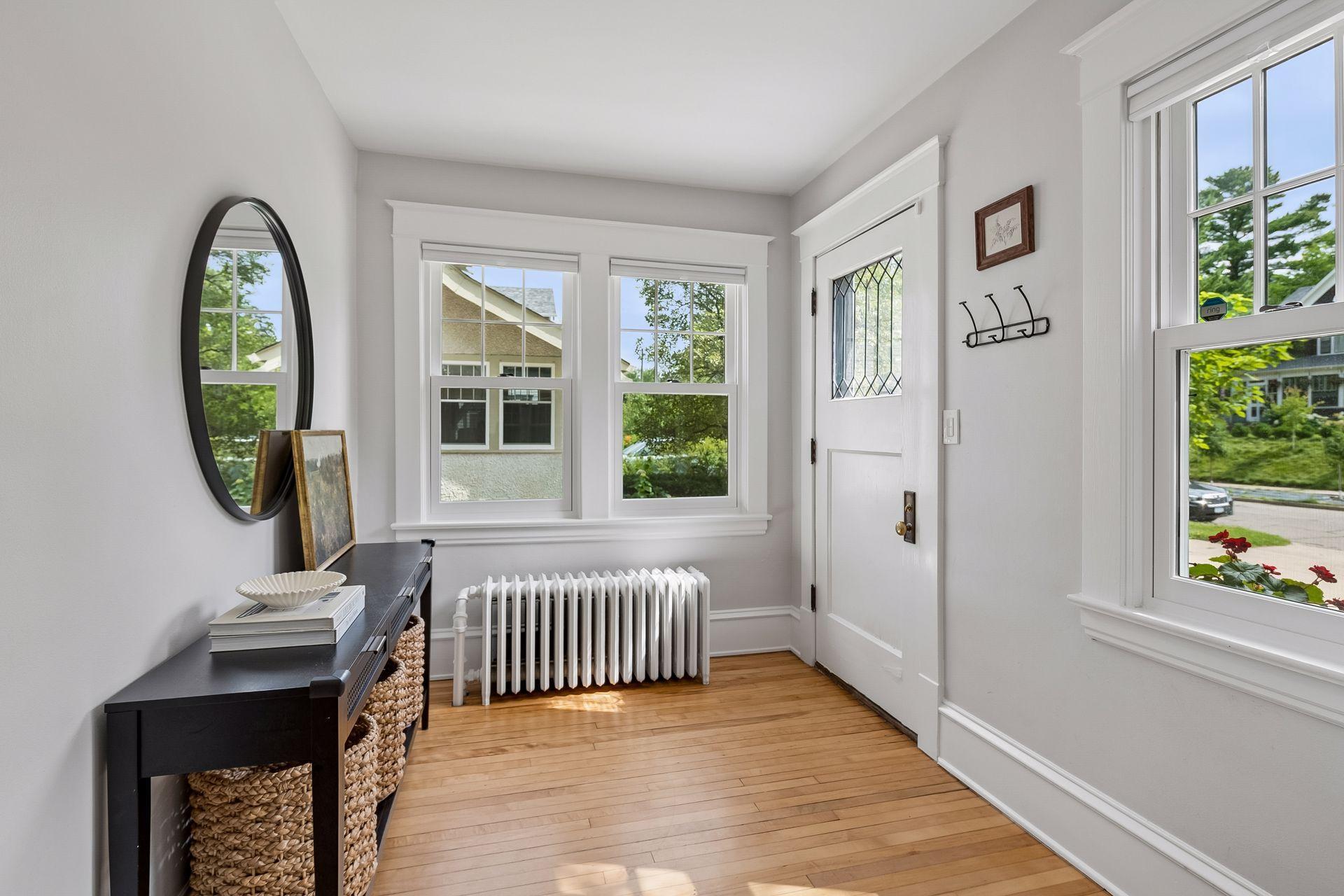 4818 Dupont Avenue S