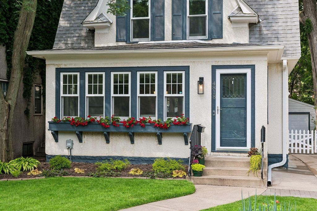Photo of 4818 Dupont Avenue S, Minneapolis, MN 55419 (MLS # 7103699)