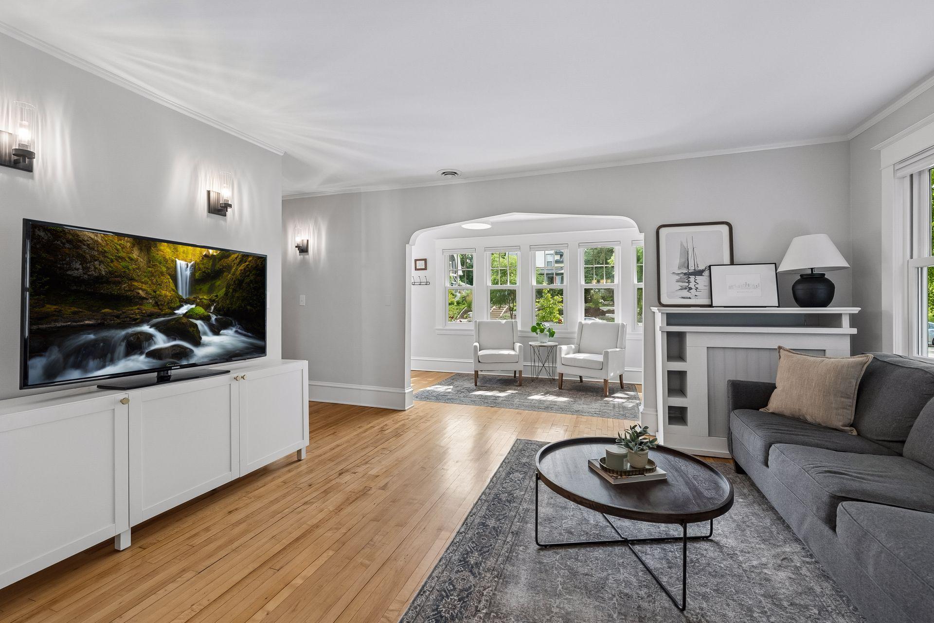 4818 Dupont Avenue S