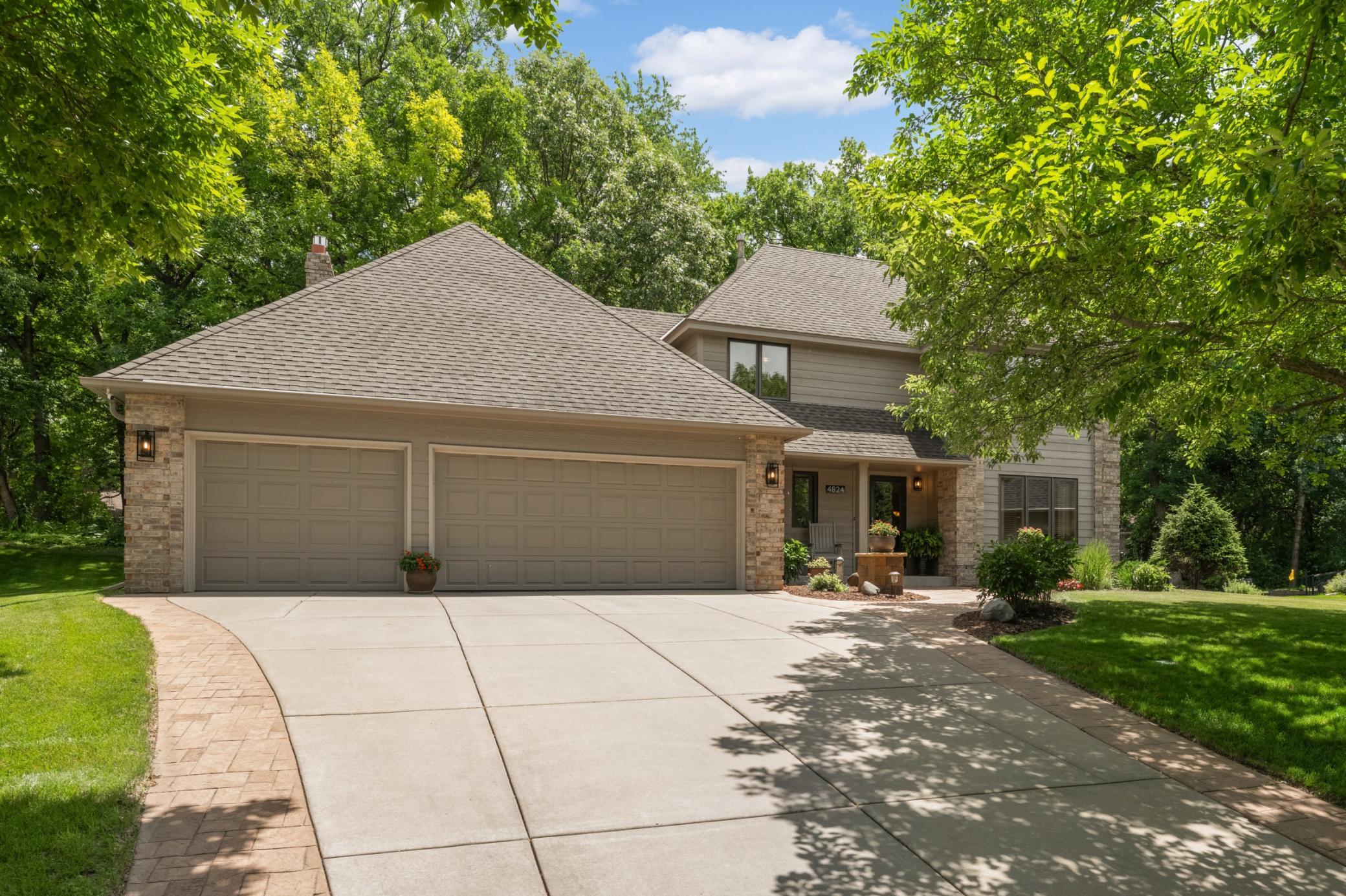 4824 Whispering Court