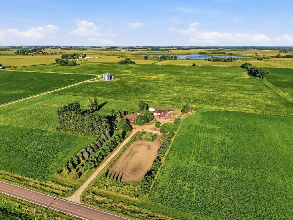 Photo of 42335 541st Avenue, New Ulm, MN 56073 (MLS # 7135154)