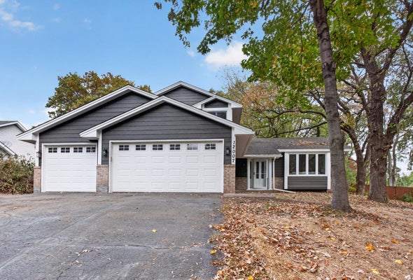 12007 WEDGEWOOD DR NW, MINNEAPOLIS, MN 55433 - Image c0931ddcea4ce30ccfb4197c4bfa52f0/108577153