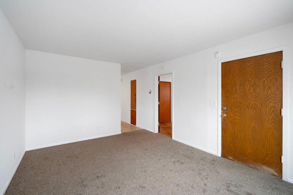 Photo of 1094 25th Avenue SE, Minneapolis, MN 55414 (MLS # 7154911)