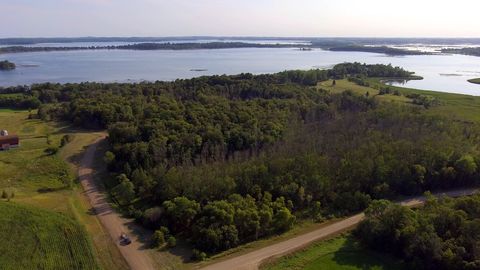 Lot 5 Block 2 Crystal Beach Road Pelican Rapids MN 56572