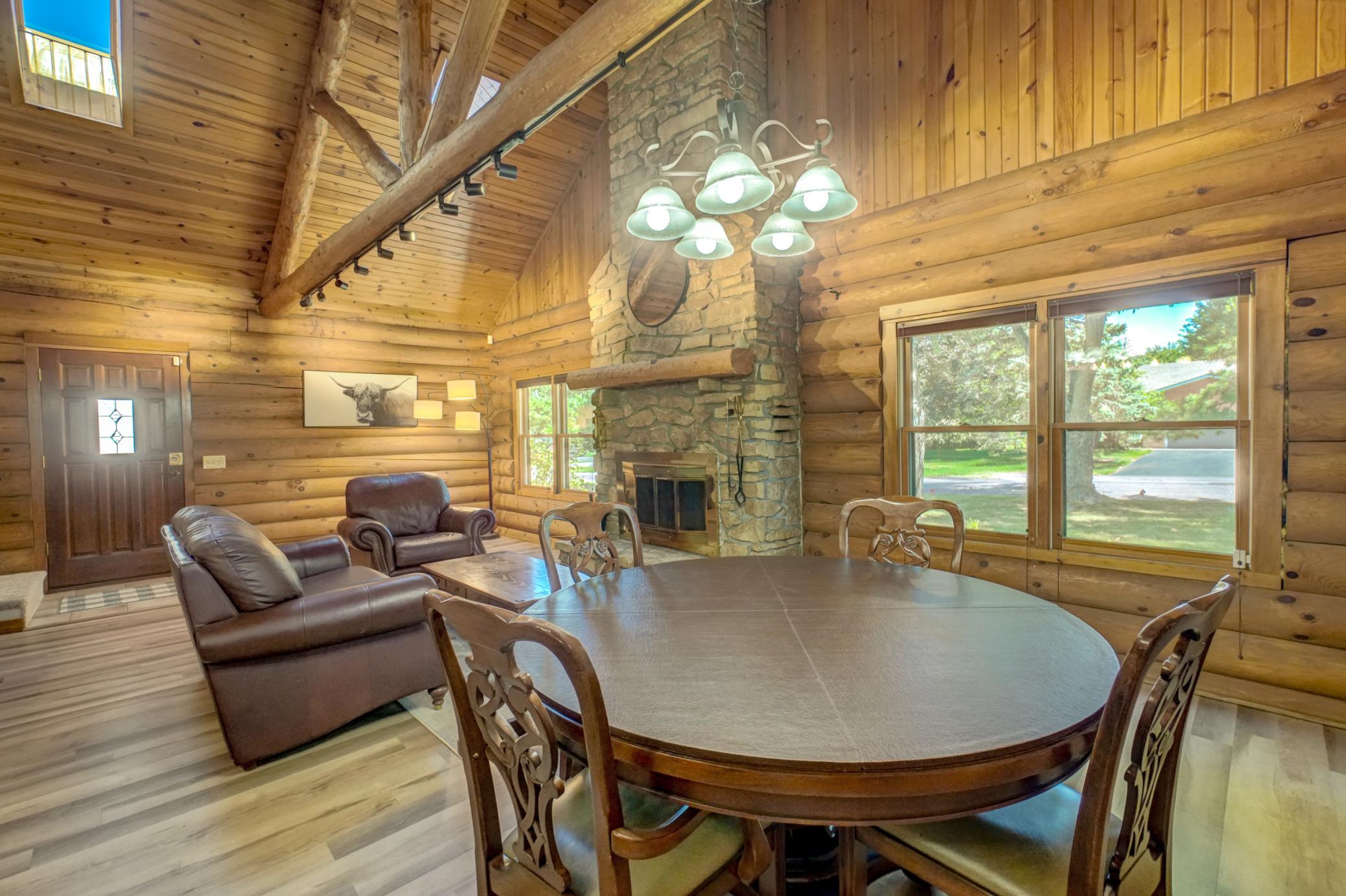 5555 Otter View Trail