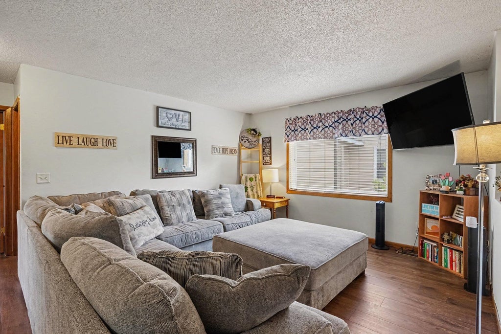 Photo of 404 Cari Park Lane, Hastings, MN 55033 (MLS # 7128781)