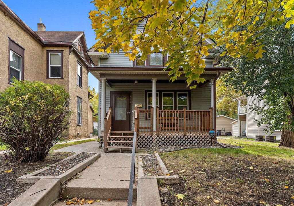 Photo of 882 Aurora Avenue, Saint Paul, MN 55104 (MLS # 7042118)