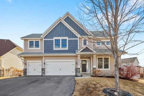 5204 Porchlight Woodbury MN 55129