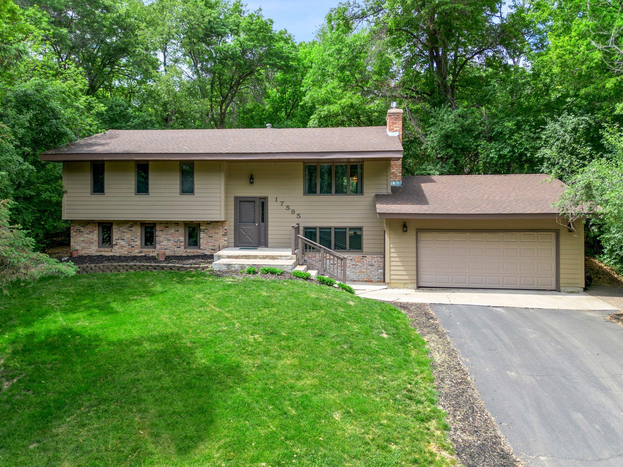 17595 Italy Court