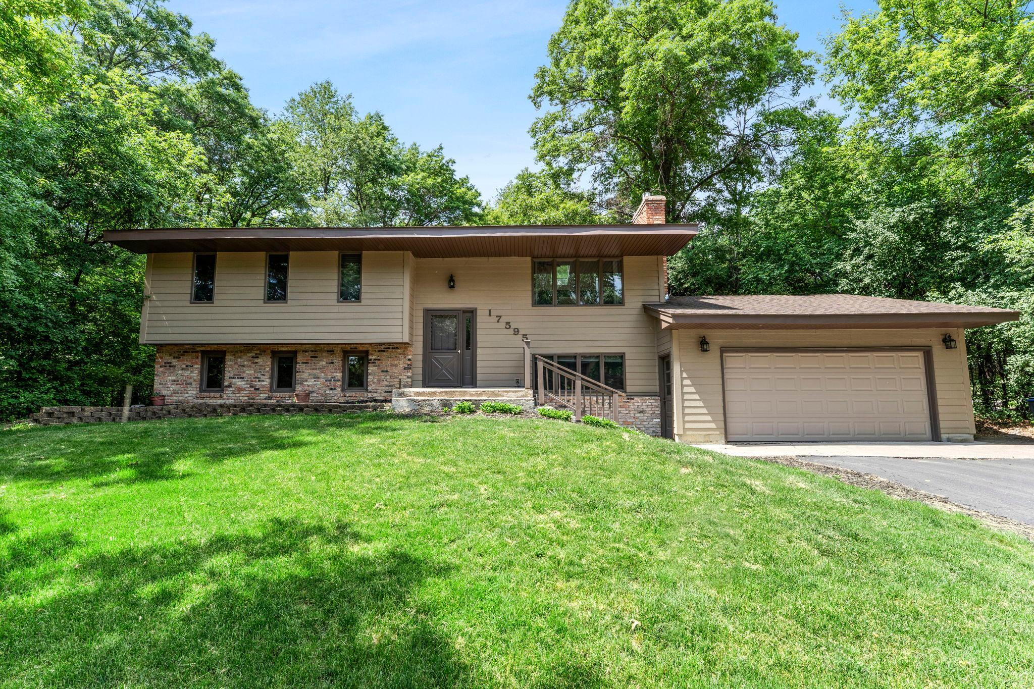 17595 Italy Court