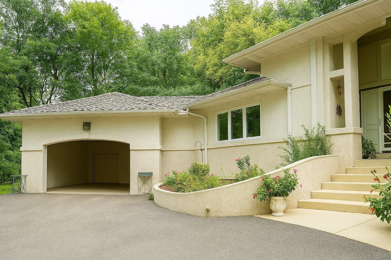 5870 Blackberry Bridge Path