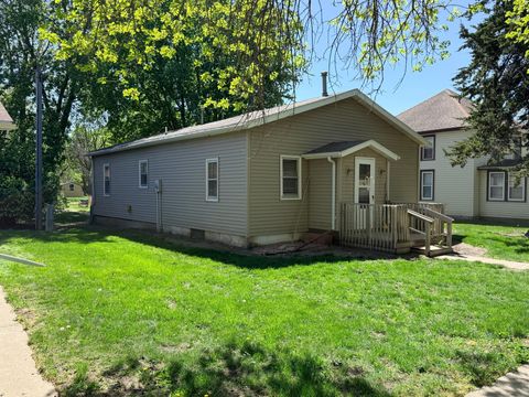Photo of 520 6th Street, Walnut Grove, MN 56180 (MLS # 7076413)