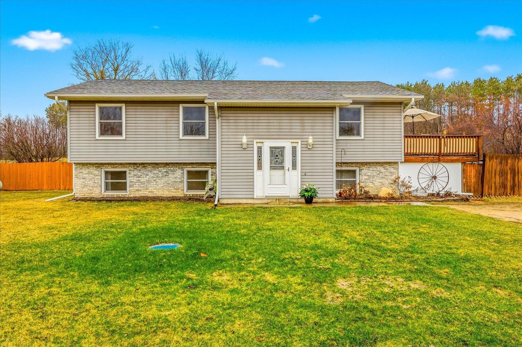Photo of 33805 Vickers Street NE, Cambridge, MN 55008 (MLS # 7028953)