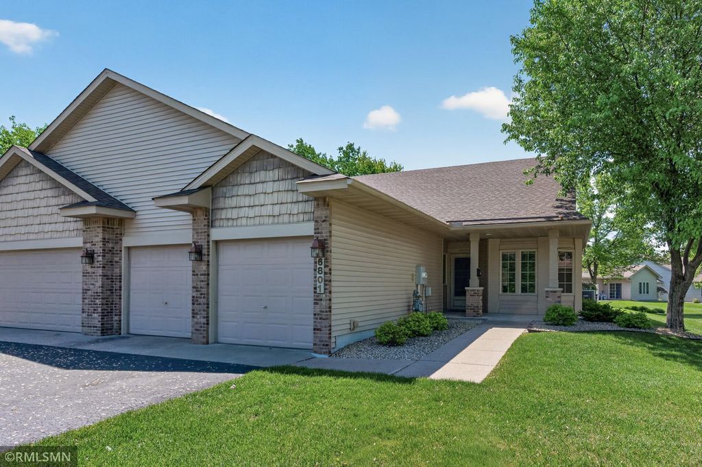 Photo of 6801 24th Street N, Oakdale, MN 55128 (MLS # 7080163)