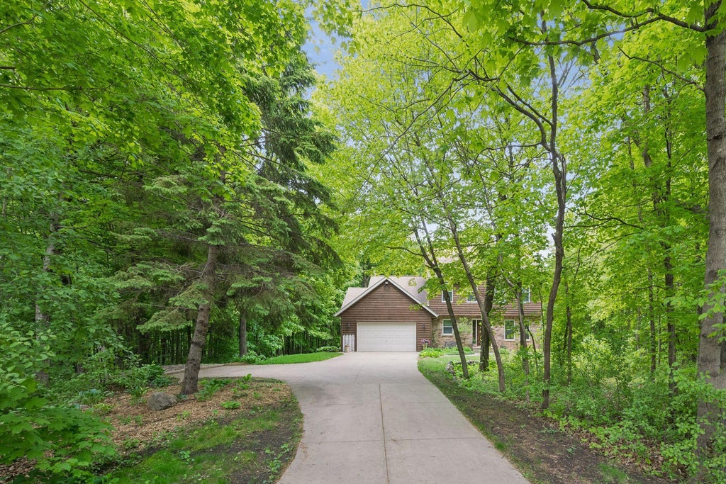 Photo of 1745 1st Avenue SE, New Prague, MN 56071 (MLS # 7140550)