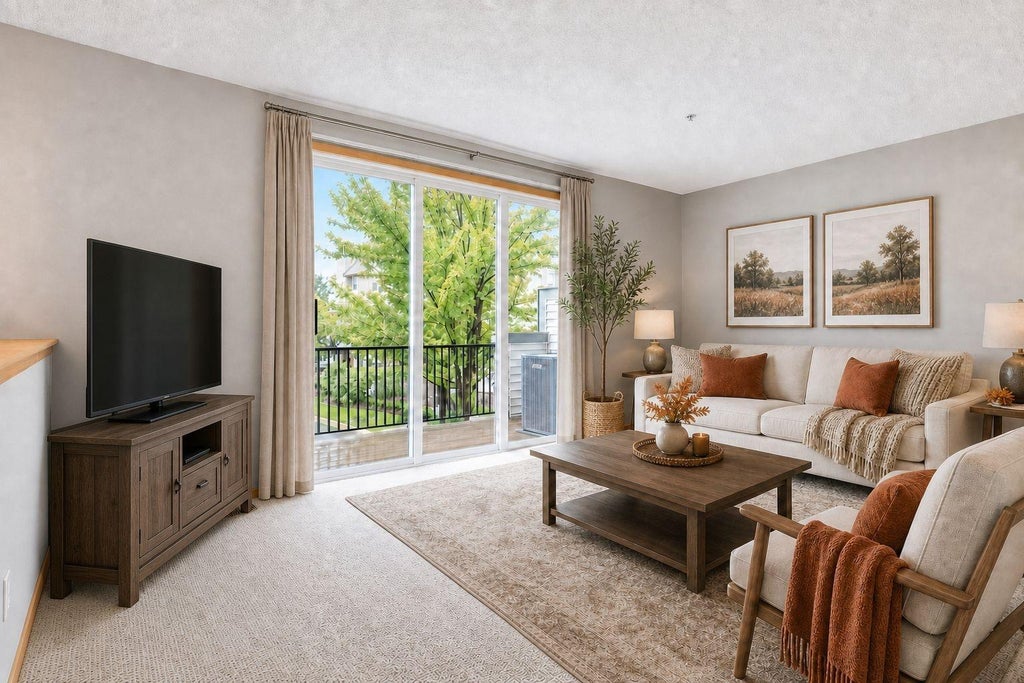 Photo of 11211 Kinsley Street, Eden Prairie, MN 55344 (MLS # 7148038)