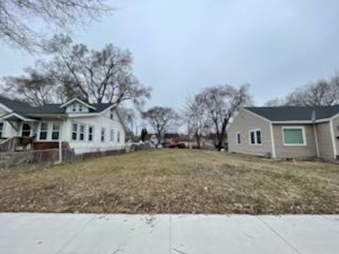 1815 Queen Avenue N Minneapolis MN 55411