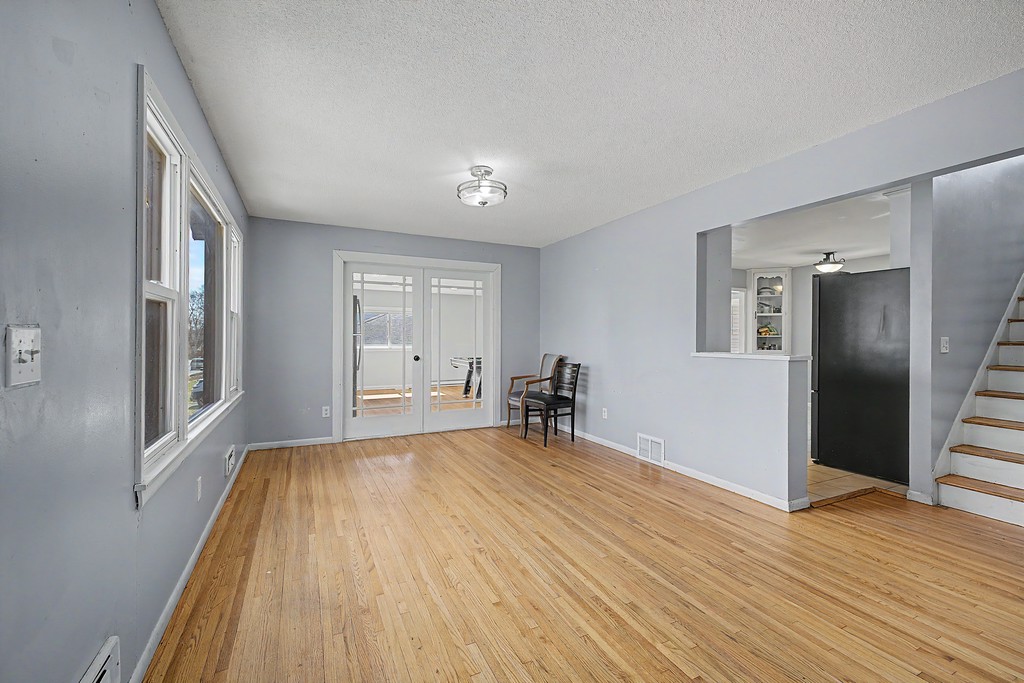 4034 Cleveland Street NE