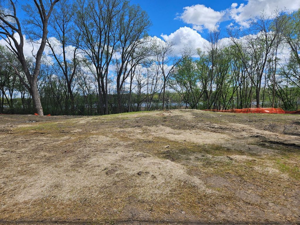 Photo of 2850 Victoria Street N, Roseville, MN 55113 (MLS # 6753681)