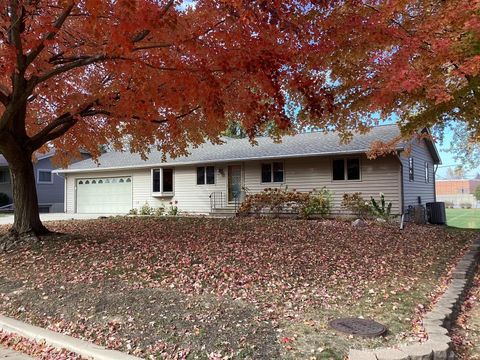 Photo of 1704 Plainview Lane, Albert Lea, MN 56007 (MLS # 6811474)