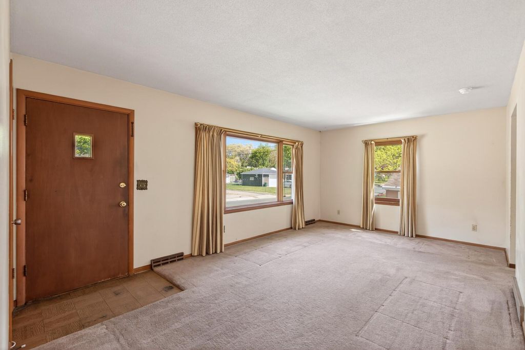 Photo of 1601 Idaho Avenue S, Saint Louis Park, MN 55426 (MLS # 7062166)