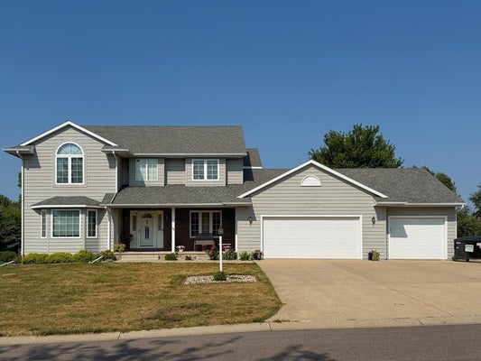 765 STERLING AVE, WORTHINGTON, MN 56187 - Image c101f024d3d9492aaa96d3b9fb13c7dd/3975976872