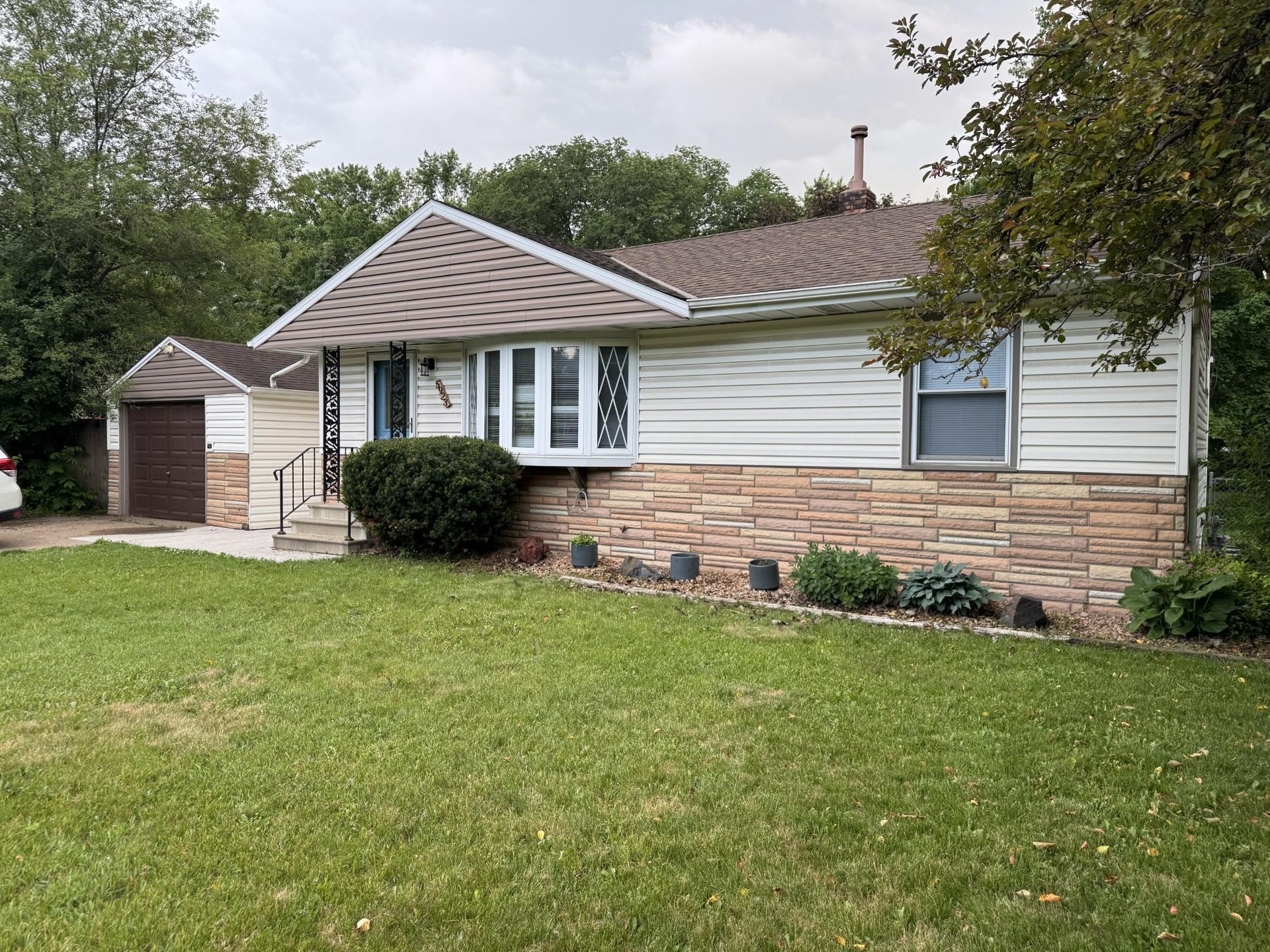 5923 Hodgson Road