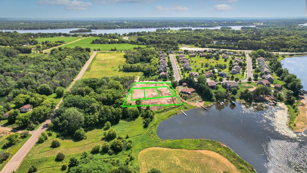 Photo of 316xx Lot B Maria Avenue, Lindstrom, MN 55045 (MLS # 7105316)